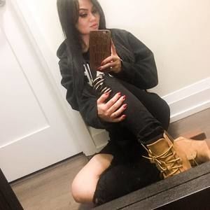 Meet your Posher, Rose